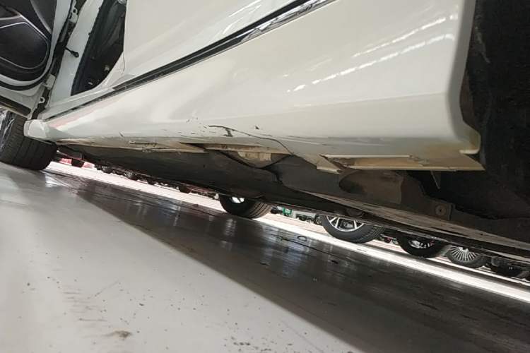 Used Honda Accord 2018 260TURBO Elite Edition China VI Left Side Sill