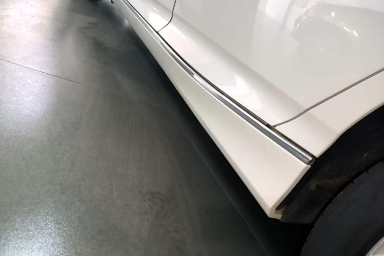 Used Honda Accord 2018 260TURBO Elite Edition China V Left Side Sill