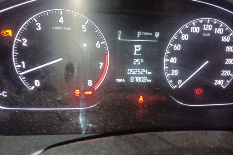 Used Honda Accord 2018 260TURBO Elite Edition China VI Odometer Close Up