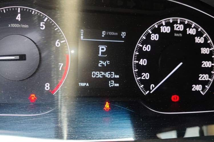 Used Honda Accord 2018 260TURBO Elite Edition China VI Odometer Close Up