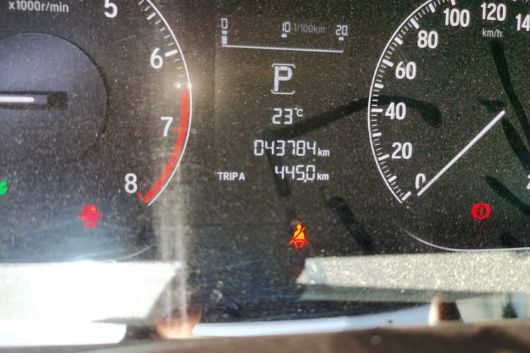 Used Honda Accord 2018 260TURBO Elite Edition China VI Odometer Close Up