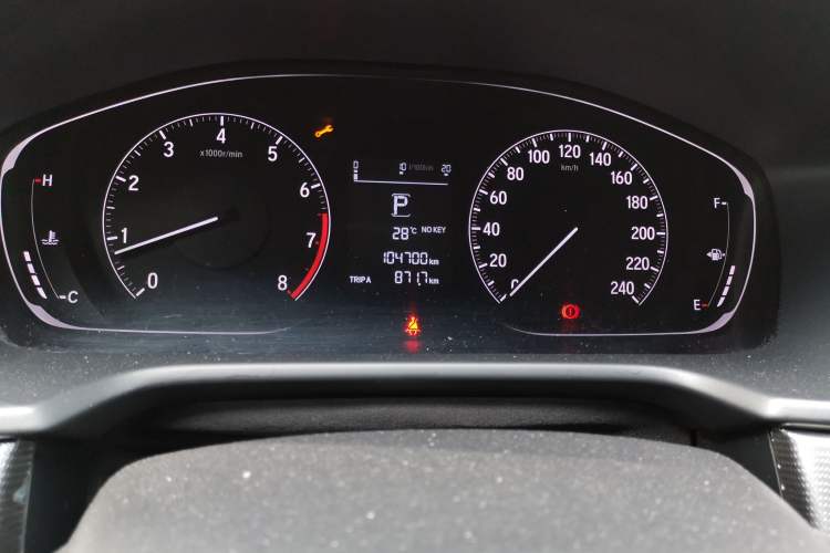 Used Honda Accord 2018 260TURBO Elite Edition China V Odometer Close Up