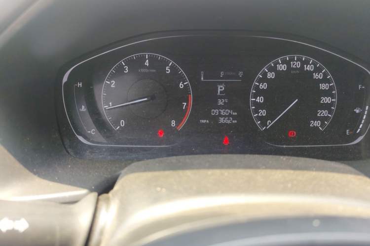 Used Honda Accord 2018 260TURBO Elite Edition China V Odometer Close Up