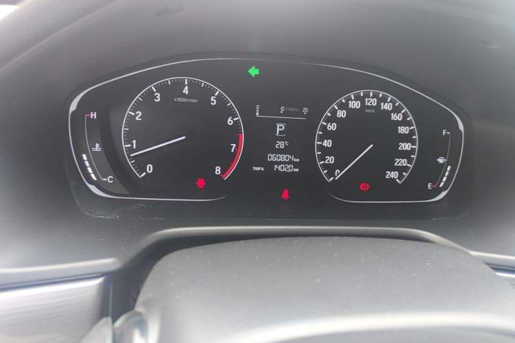 Used Honda Accord 2018 260TURBO Elite Edition China V Odometer Close Up