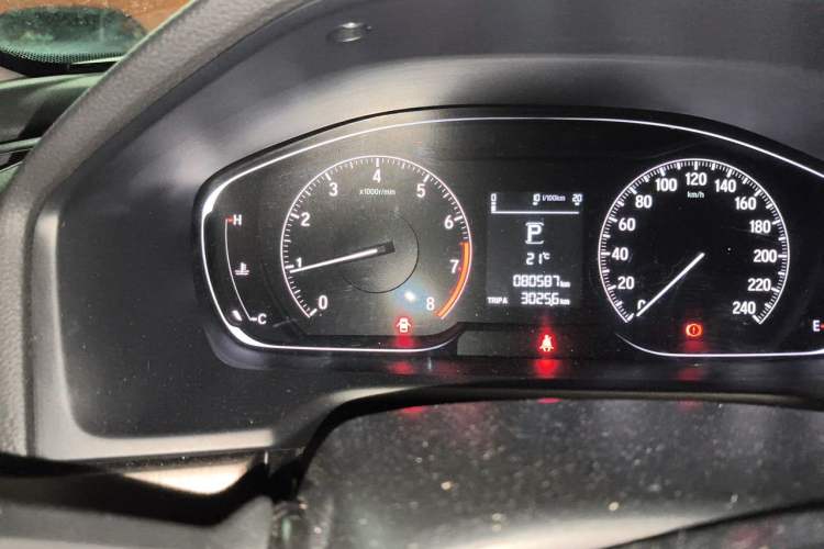 Used Honda Accord 2018 230TURBO Comfort Edition China VI Emission Standard Odometer Close Up