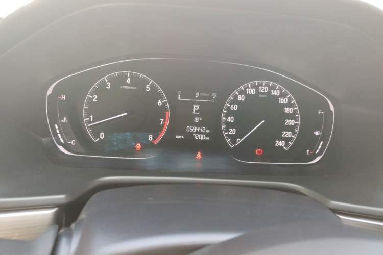 Used Honda Accord 2018 260TURBO Elite Edition China VI Odometer Close Up