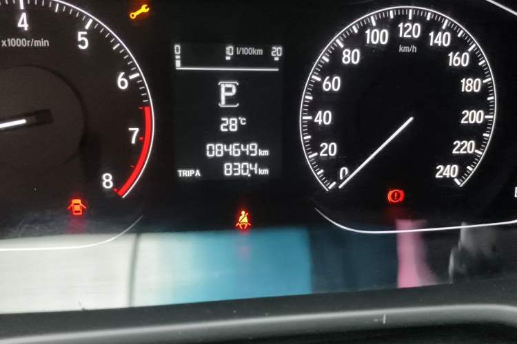 Used Honda Accord 2018 260TURBO Elite Edition China V Odometer Close Up