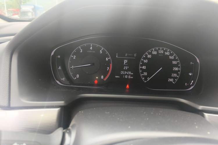 Used Honda Accord 2018 260TURBO Elite Edition China V Odometer Close Up