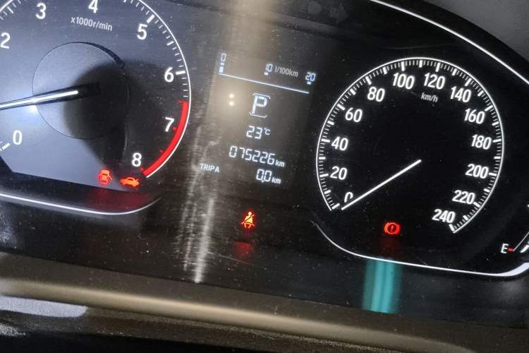Used Honda Accord 2018 260TURBO Elite Edition China V Odometer Close Up