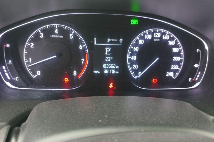 Used Honda Accord 2018 260TURBO Elite Edition China V Odometer Close Up