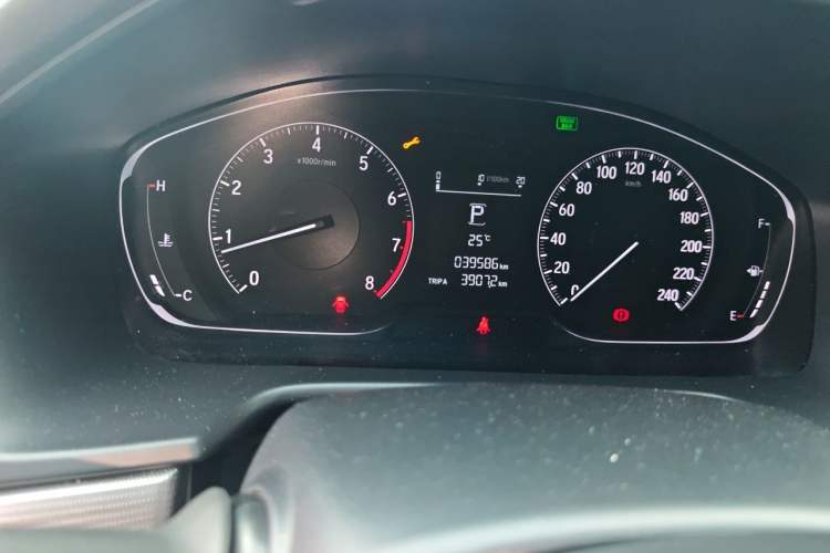 Used Honda Accord 2018 260TURBO Elite Edition China V Odometer Close Up