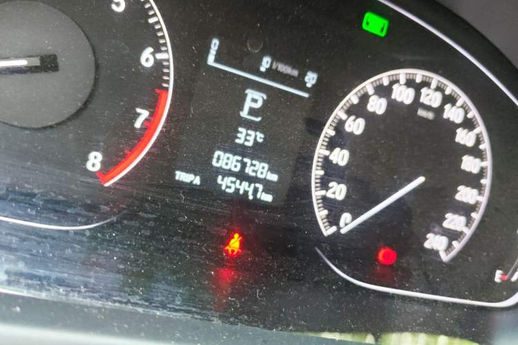Used Honda Accord 2018 260TURBO Elite Edition China VI Odometer Close Up