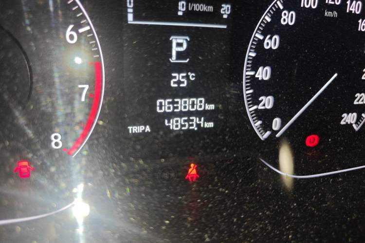 Used Honda Accord 2018 260TURBO Elite Edition China VI Odometer Close Up