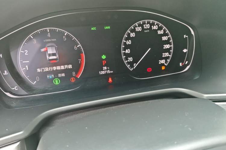 Used Honda Accord 2018 260TURBO Luxury Edition China VI Odometer Close Up