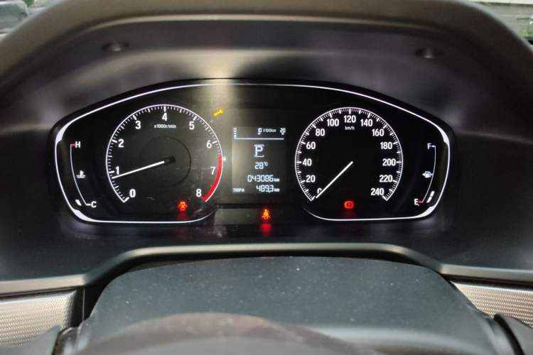 Used Honda Accord 2018 260TURBO Elite Edition China V Odometer Close Up