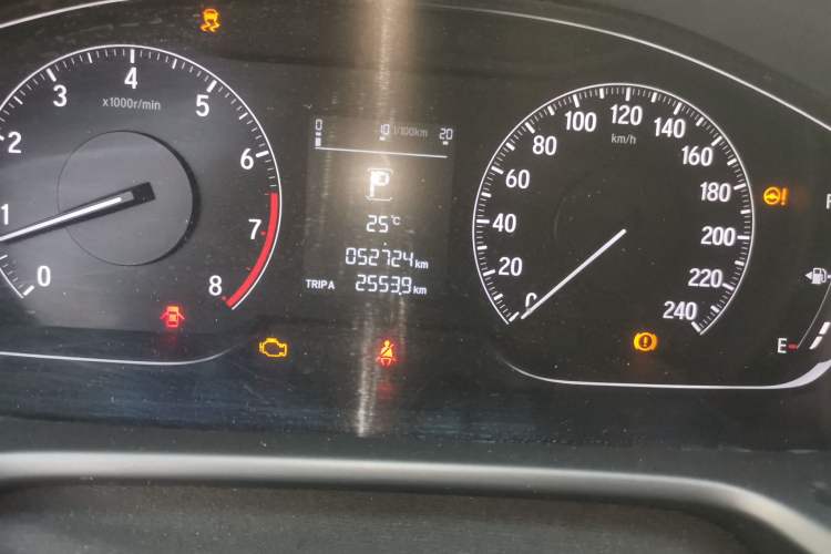 Used Honda Accord 2018 260TURBO Elite Edition China VI Odometer Close Up