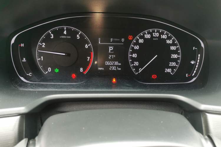 Used Honda Accord 2018 260TURBO Elite Edition China VI Odometer Close Up