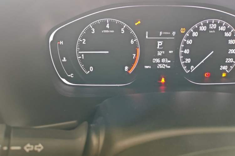 Used Honda Accord 2018 230TURBO Comfort Version National V Odometer Close Up