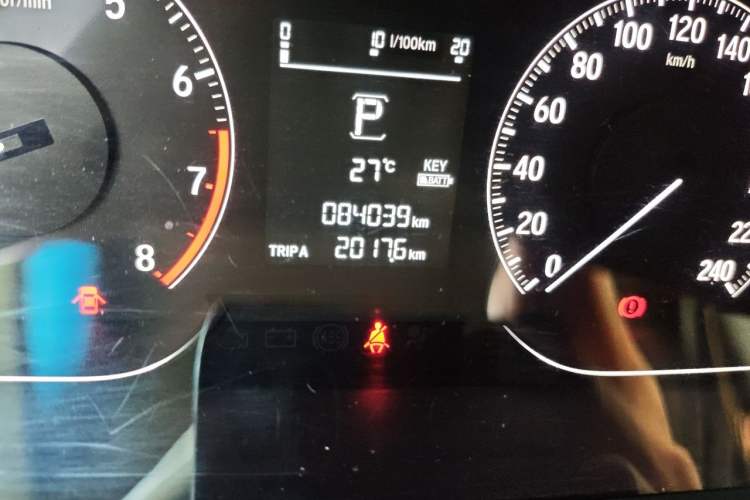 Used Honda Accord 2018 260TURBO Elite Edition China VI Odometer Close Up