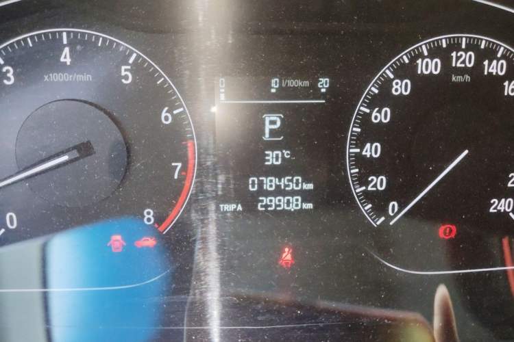 Used Honda Accord 2018 260TURBO Elite Edition China V Odometer Close Up
