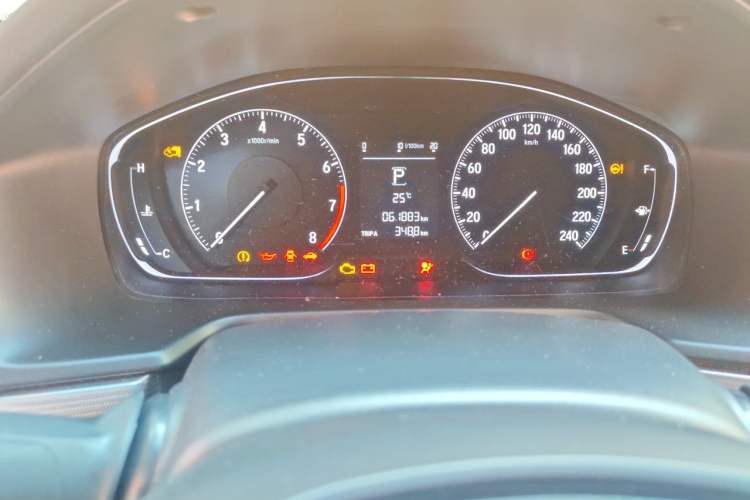 Used Honda Accord 2018 260TURBO Elite Edition China VI Odometer Close Up