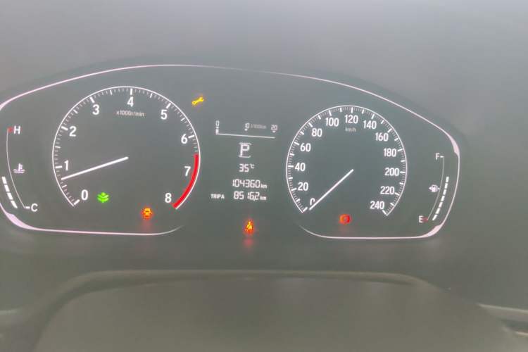 Used Honda Accord 2018 230TURBO Comfort Version National V Odometer Close Up
