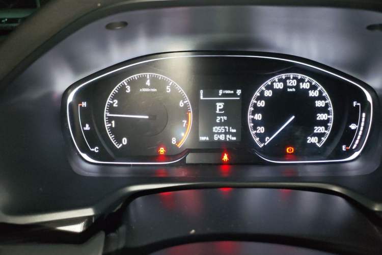 Used Honda Accord 2018 260TURBO Elite Edition China VI Odometer Close Up