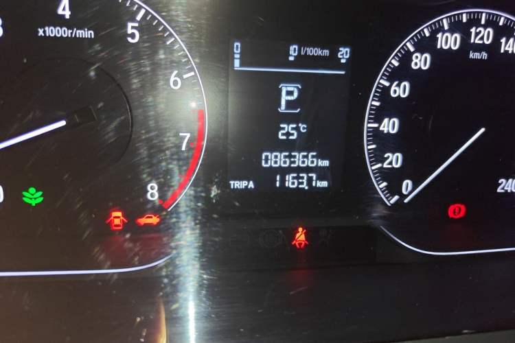 Used Honda Accord 2018 260TURBO Elite Edition China V Odometer Close Up
