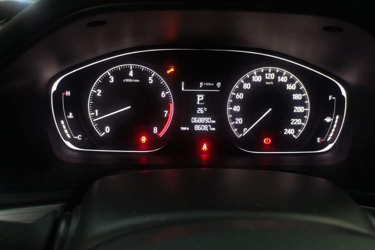 Used Honda Accord 2018 260TURBO Elite Edition China V Odometer Close Up