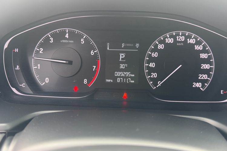 Used Honda Accord 2018 260TURBO Elite Edition China V Odometer Close Up