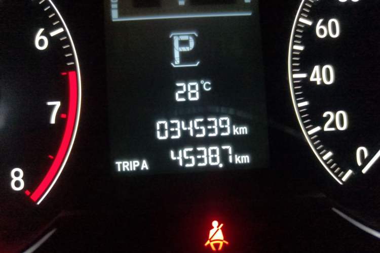 Used Honda Accord 2018 260TURBO Elite Edition China V Odometer Close Up