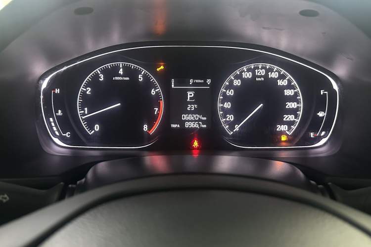 Used Honda Accord 2018 260TURBO Elite Edition China VI Odometer Close Up
