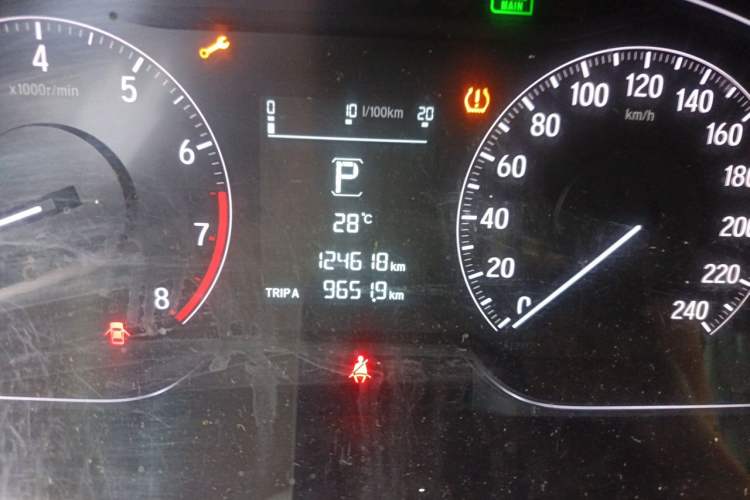 Used Honda Accord 2018 260TURBO Elite Edition China VI Odometer Close Up