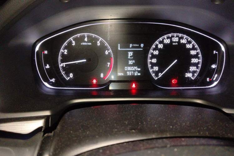 Used Honda Accord 2018 260TURBO Elite Edition China V Odometer Close Up