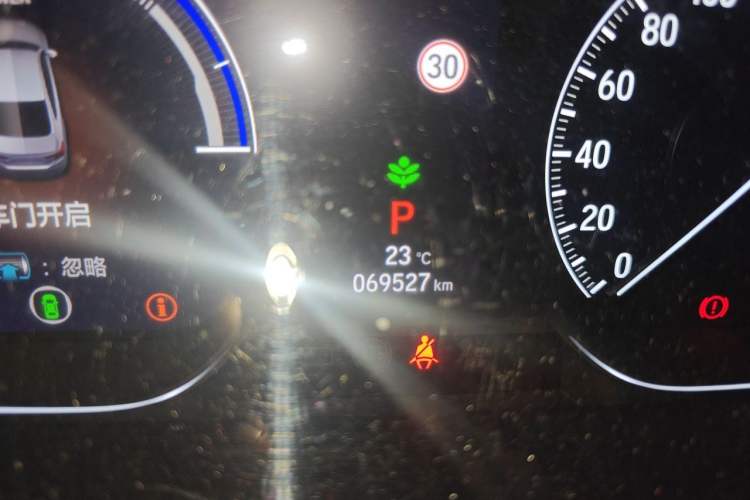 Used Honda Accord 2018 Rui·Hybrid 2.0L Rui Ku Edition China VI Odometer Close Up