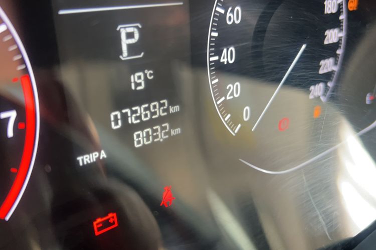 Used Honda Accord 2018 260TURBO Elite Edition China VI Odometer Close Up