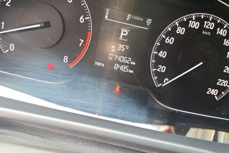 Used Honda Accord 2018 260TURBO Elite Edition China V Odometer Close Up