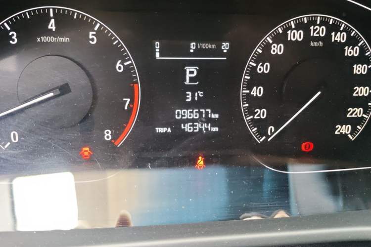 Used Honda Accord 2018 260TURBO Elite Edition China V Odometer Close Up