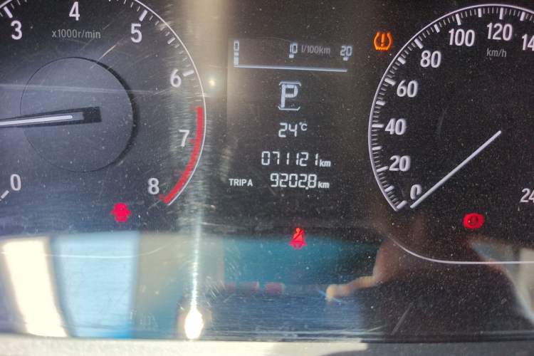 Used Honda Accord 2018 230TURBO Comfort Edition China VI Emission Standard Odometer Close Up