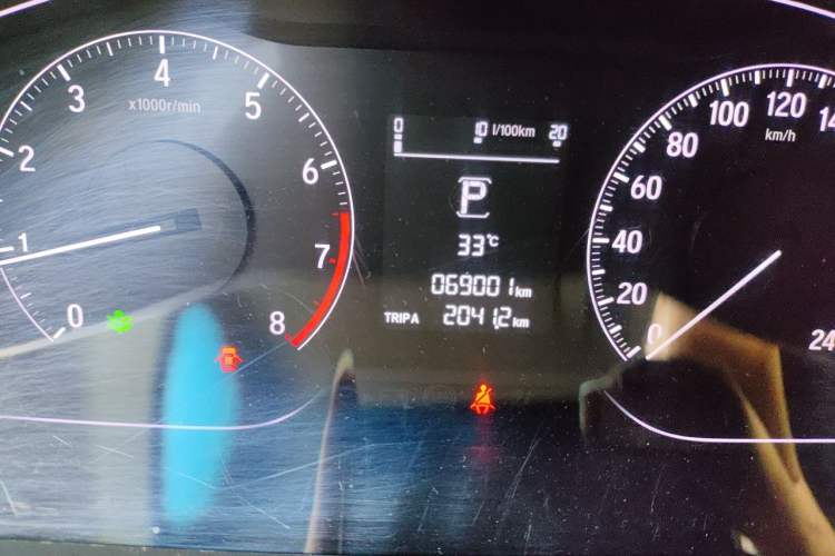 Used Honda Accord 2018 230TURBO Comfort Version National V Odometer Close Up