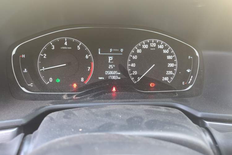 Used Honda Accord 2018 260TURBO Elite Edition China VI Odometer Close Up