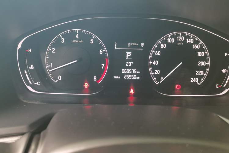 Used Honda Accord 2018 260TURBO Elite Edition China VI Odometer Close Up