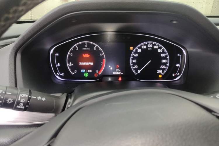 Used Honda Accord 2018 260TURBO Luxury Edition China V Emission Standard Odometer Close Up
