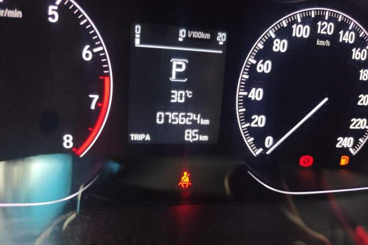 Used Honda Accord 2018 260TURBO Luxury Edition China VI Odometer Close Up