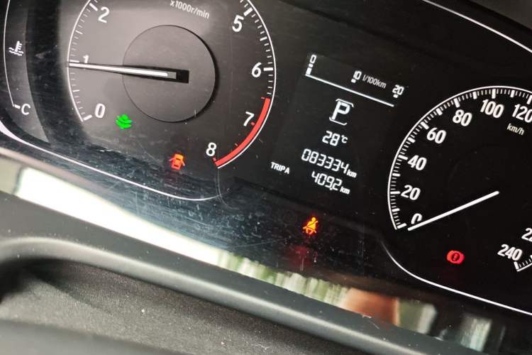 Used Honda Accord 2018 260TURBO Elite Edition China VI Odometer Close Up