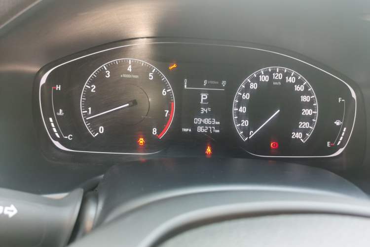 Used Honda Accord 2018 260TURBO Elite Edition China VI Odometer Close Up