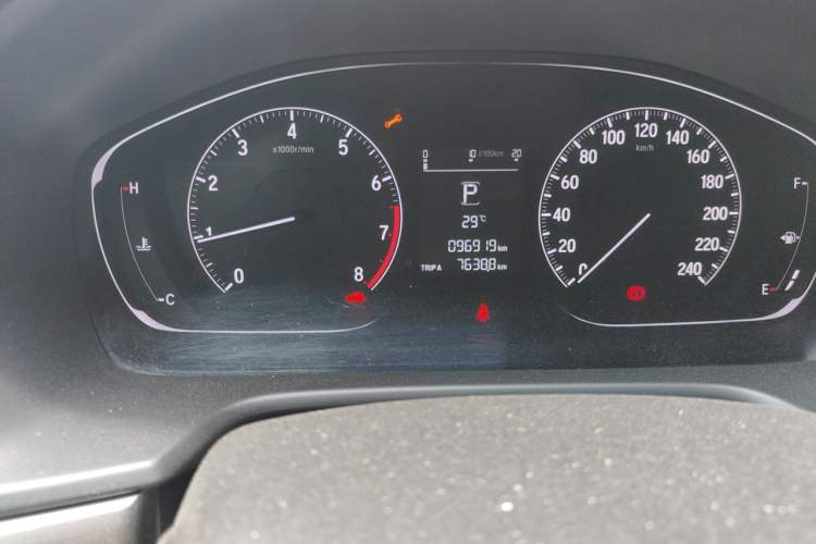Used Honda Accord 2018 260TURBO Elite Edition China V Odometer Close Up