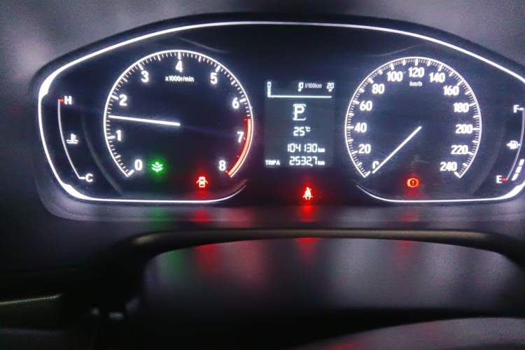 Used Honda Accord 2018 260TURBO Elite Edition China V Odometer Close Up