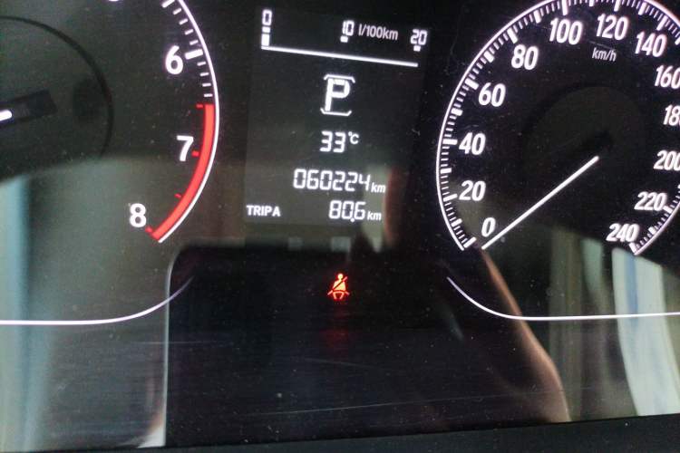 Used Honda Accord 2018 230TURBO Comfort Version National V Odometer Close Up