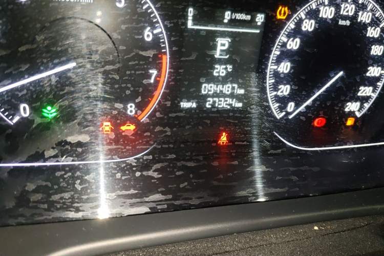 Used Honda Accord 2018 230TURBO Comfort Version National V Odometer Close Up